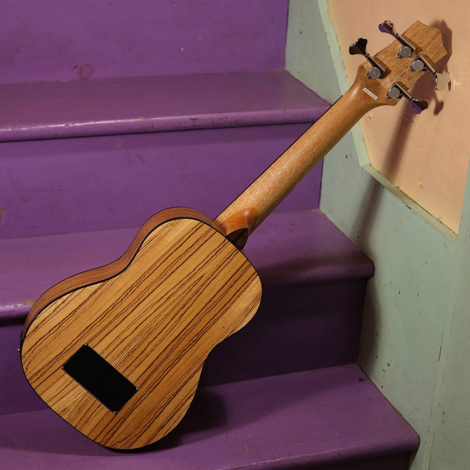2010s Hadean UKB22 Ukulele Bass