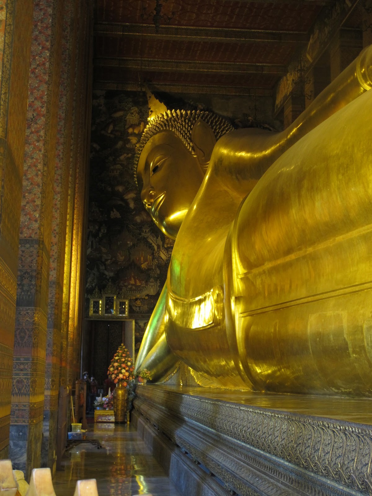 Храм лежащего будды бангкок