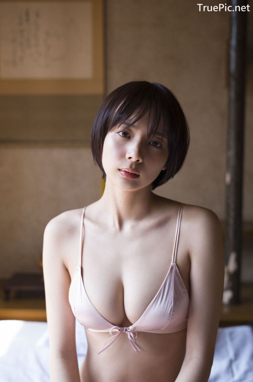 Image-Japanese-Model-Sayaka-Okada-What-To-Do-When-Its-Too-Hot-TruePic.net- Picture-54
