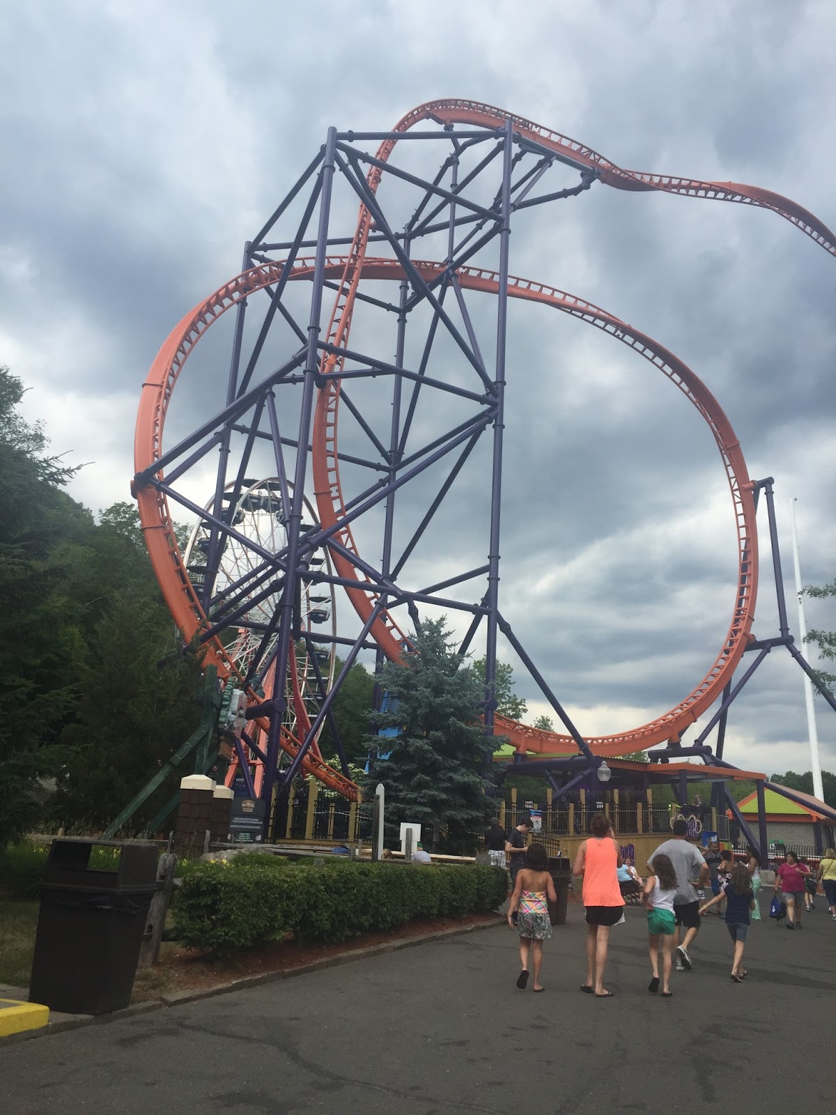 Summer Fun at Lake Compounce {& Promo Code} The Momma Diaries