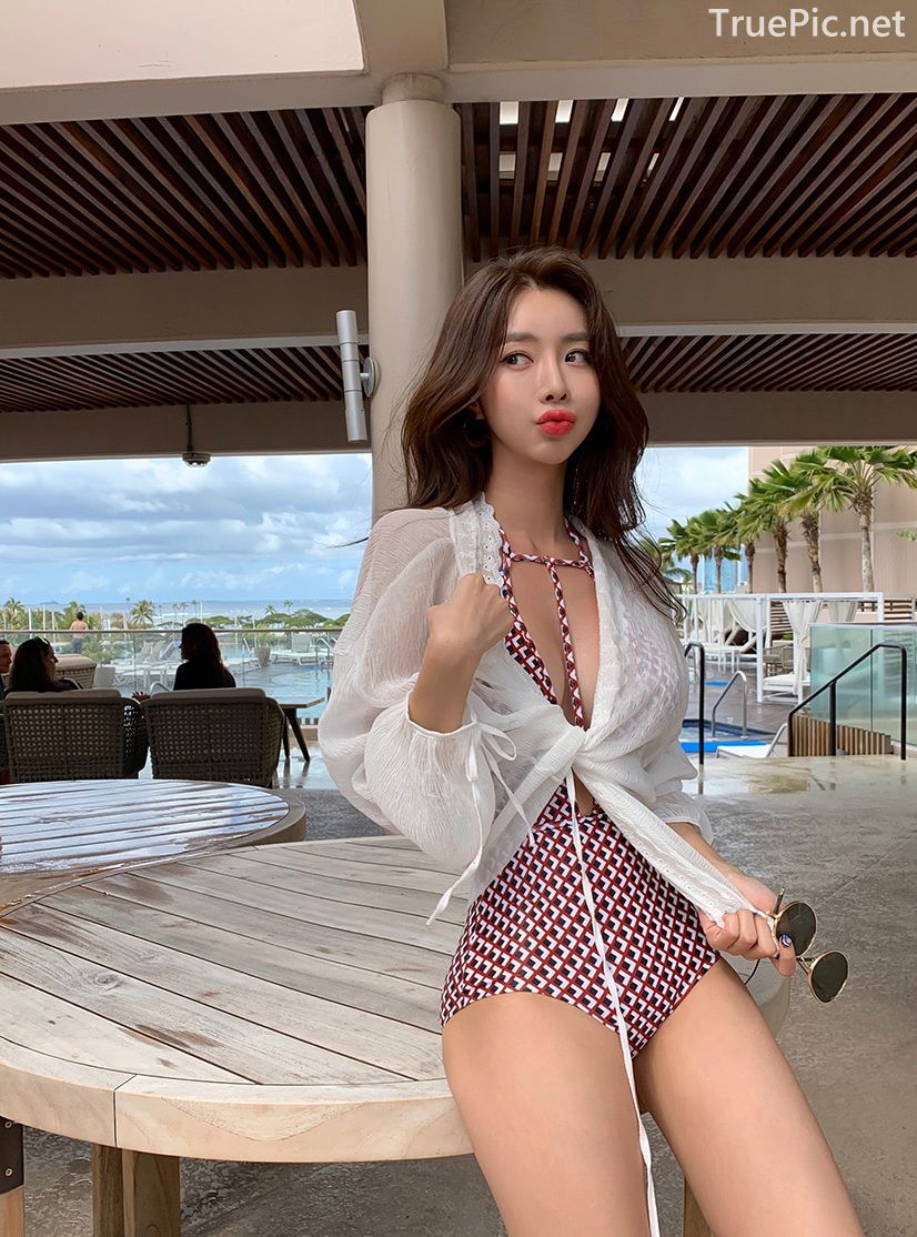 Korean hot fashion model - Kwon Byul - Swimsuit set Checkered Monokini