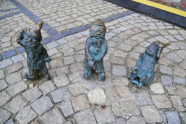 Things to do in Wroclaw in December - go dwarf hunting