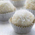 Receta para preparar trufas de cereza con coco