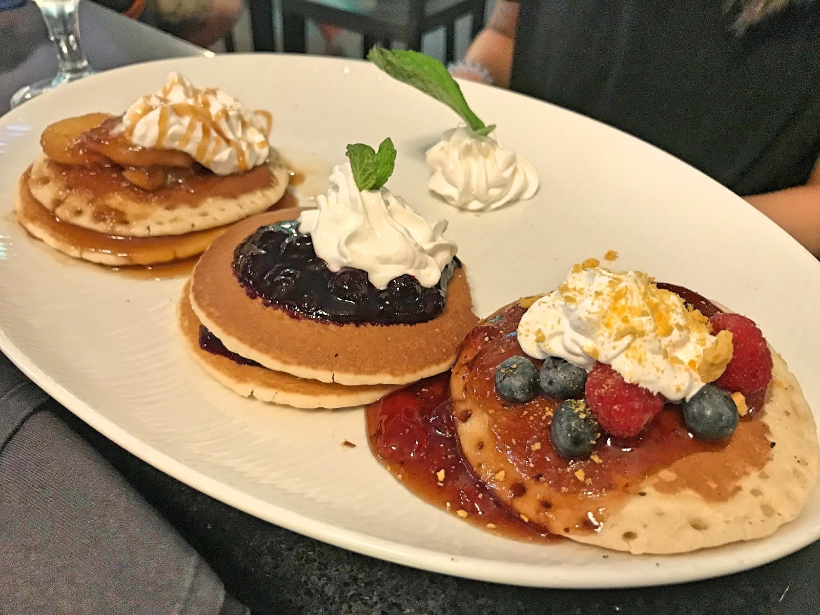 [DC Downtown] Proper 21 Pancake Flights, Brunch Burgers, and Booze