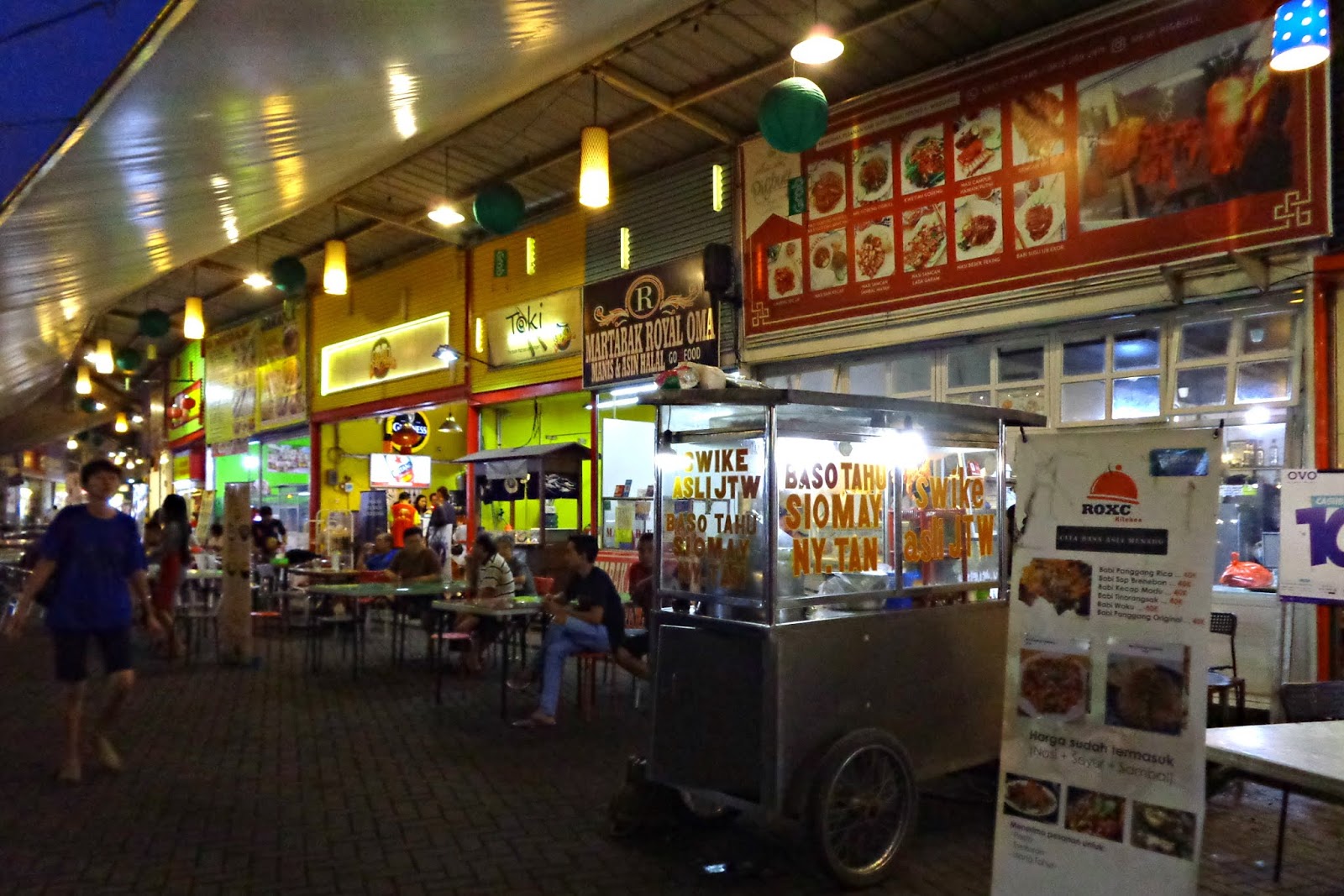 bandung night market di sudirman street | BludStory