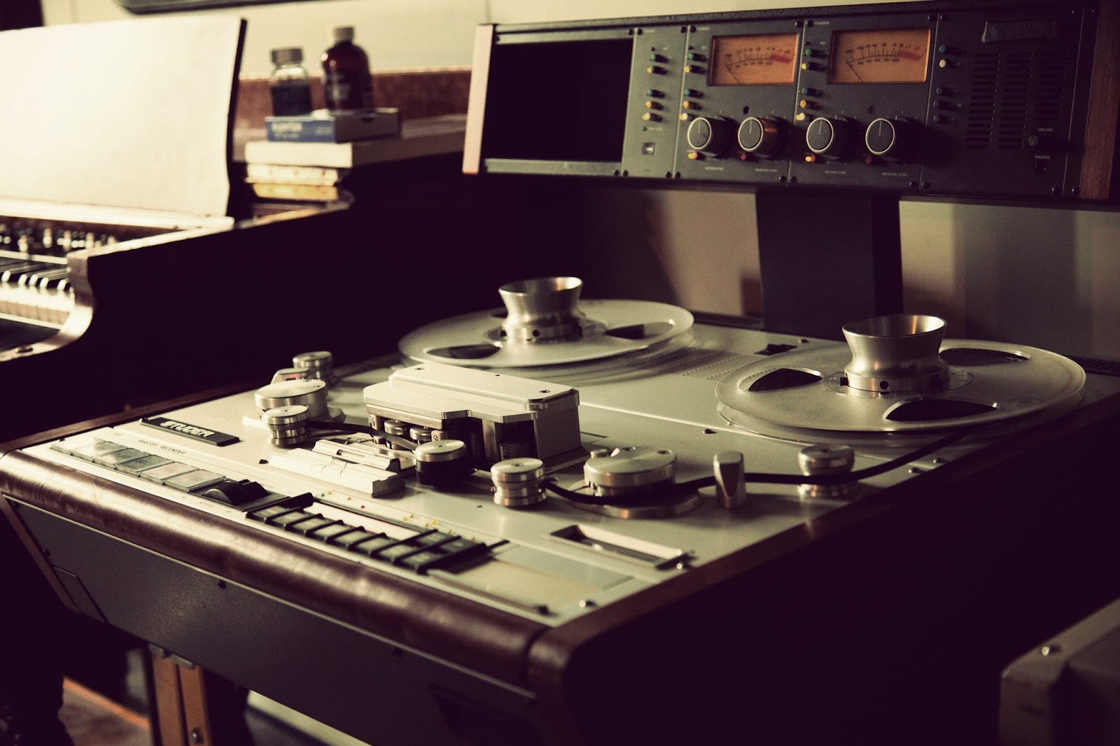 Unit 16 Film and Video Editing Techniques Analogue and Digital