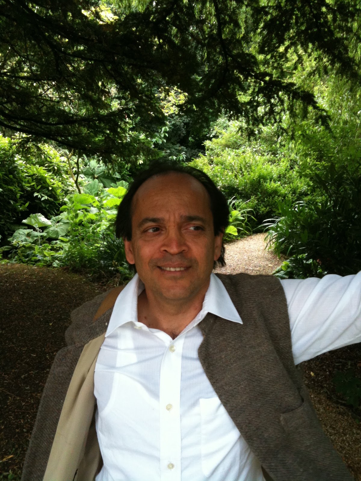 Is vikram seth alive image