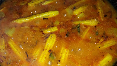 http://www.indian-recipes-4you.com/2017/03/drumstick-ki-sabzi-by-aju-p-george.html