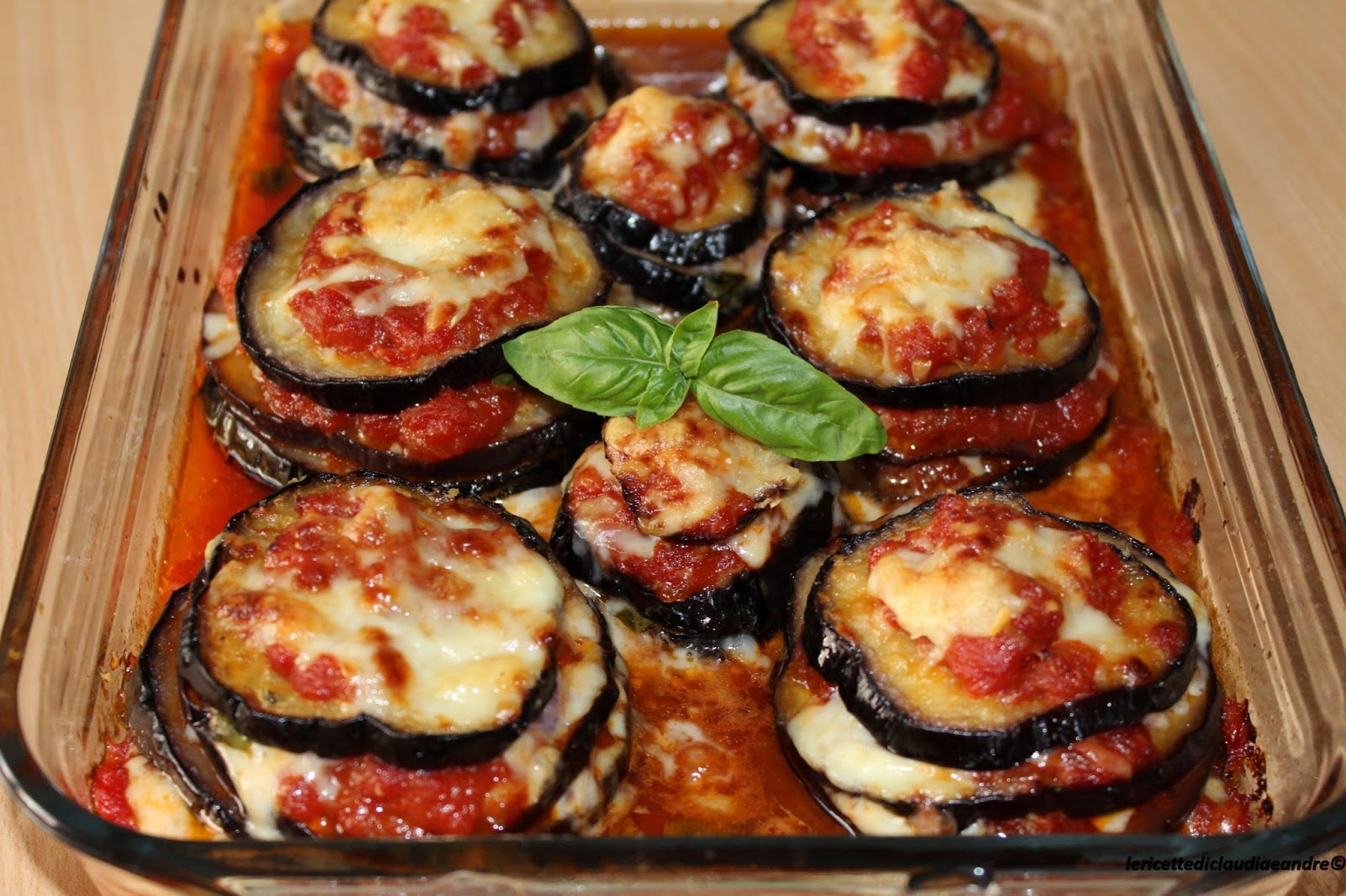Le ricette di Claudia & Andre Parmigiana di melanzane al forno