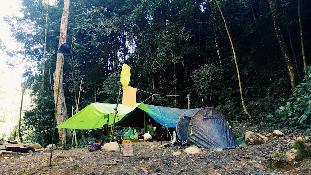 Berkhemah di Kem Kepuakan Gunung Tambuyukon