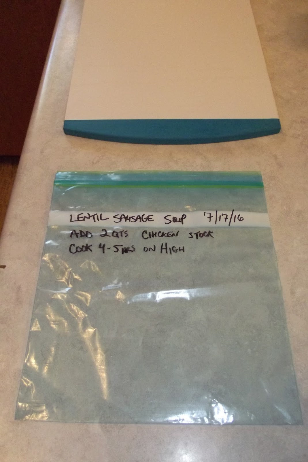 Little Chuck's Selfsufficiency, Recycling, and Bargain Living Slow Cooker Freezer Meals