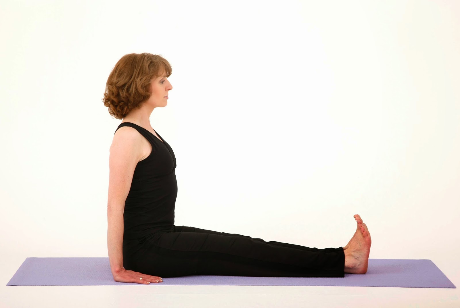 сед углом в гимнастике. положение сед. сед углом упор сзади. положение сидя в гимнастике. сидя с согнутыми ногами стопы на полу.