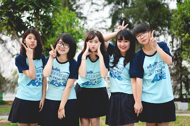 Áo Thun Đồng Phục- kiểu Áo Chưa Bao Giờ Hết “Hot” Đối Với Tập Thể 2 Áo thun đồng phục cổ tròn