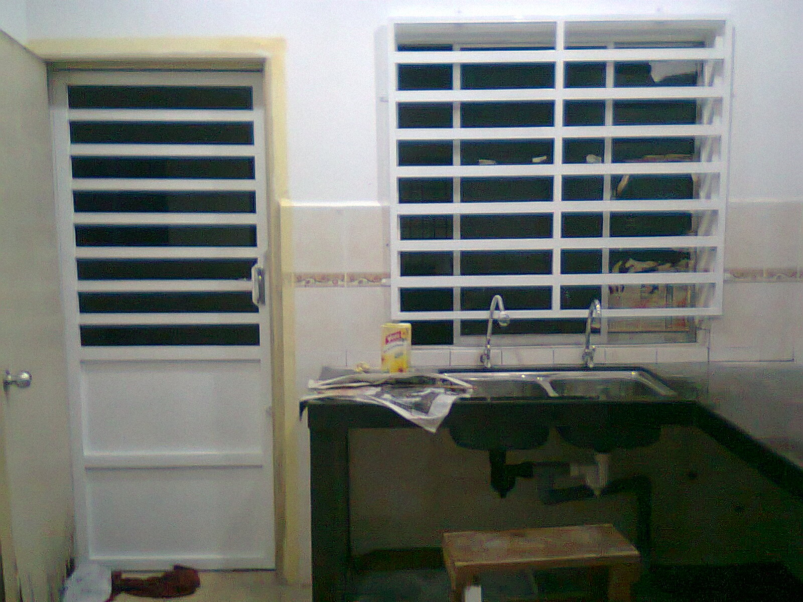 Angah Alifah S Anatomy Impian Perdana Dalam Proses Proses Memasang Grill Tingkap Dan Pintu Dapur