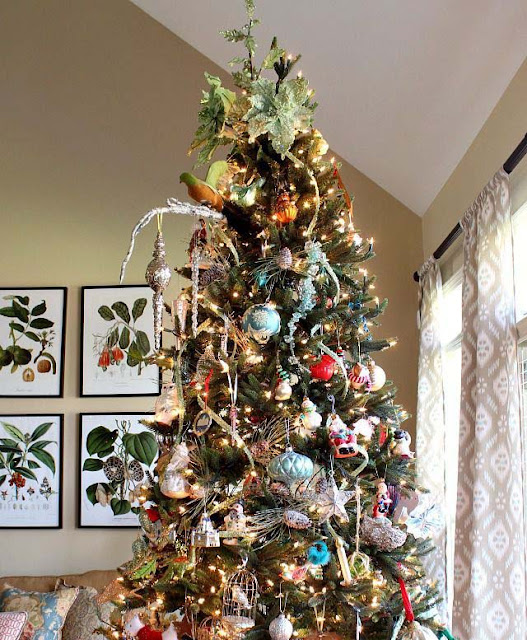 alt="Christmas,Ivy Christmas tree,Ivy,how to make Christmas tree,Christmas tree decoration,decoration ideas,snow,festival,season.winter,Santa,fun"