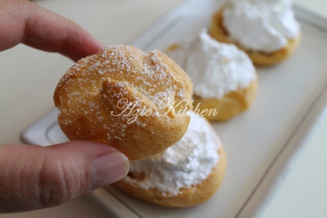 Cream Puff with Fresh Cream Choux Pastry