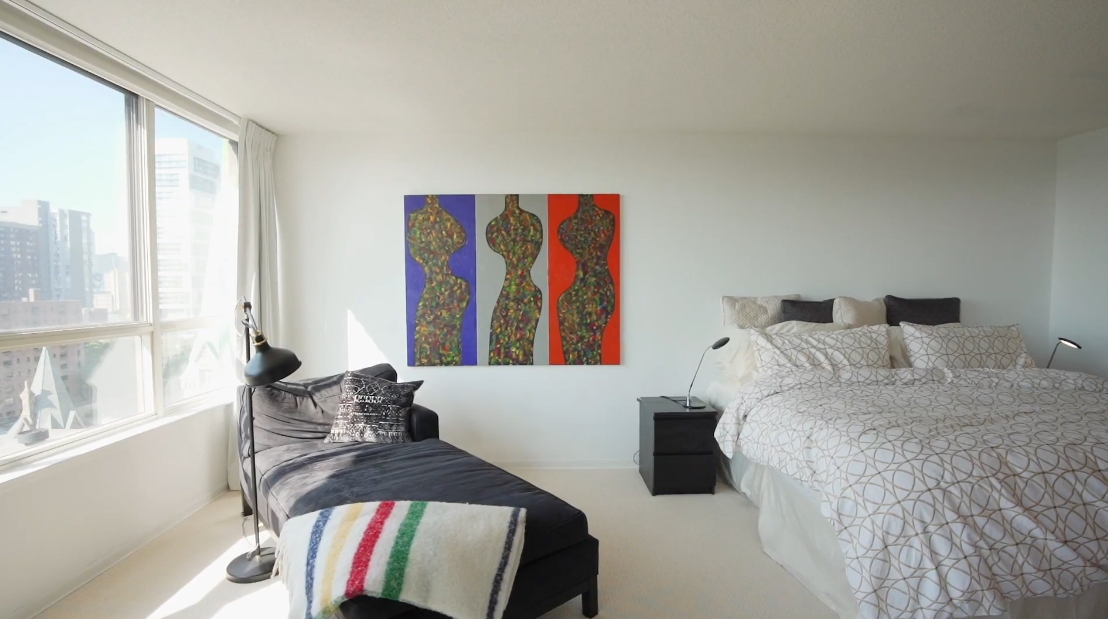 21 Interior Design Photos vs. 130 Carlton St #1104, Toronto Luxury Condo Tour