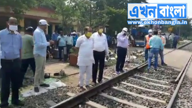 মালঞ্চ পল্লী সাবওয়ের কাজ খতিয়ে দেখলেন ইংরেজবাজার পৌরসভার চেয়ারম্যান নিহার রঞ্জন মালঞ্চ পল্লী সাবওয়ের কাজ খতিয়ে দেখলেন ইংরেজবাজার পৌরসভার চেয়ারম্যান নিহার রঞ্জন