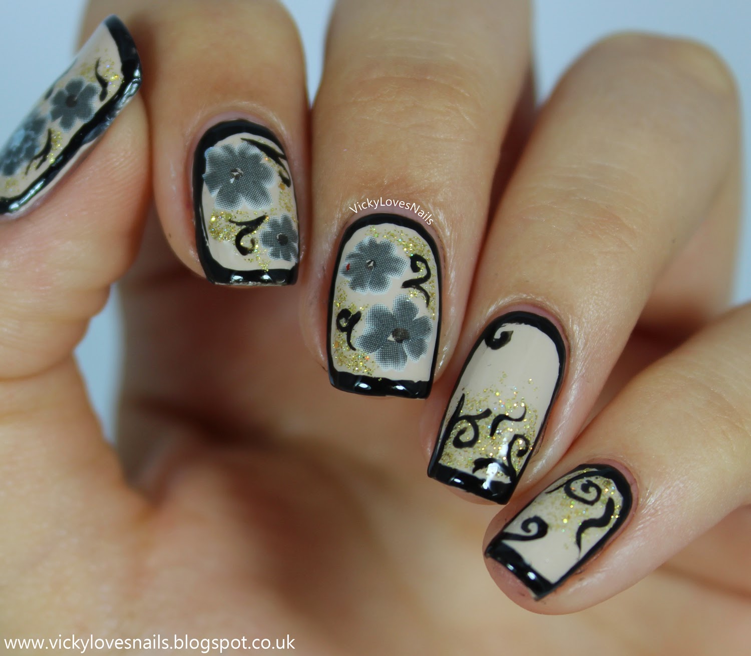 Vicky Loves Nails!: Born Pretty Store Review - Black Floral Water Decals.