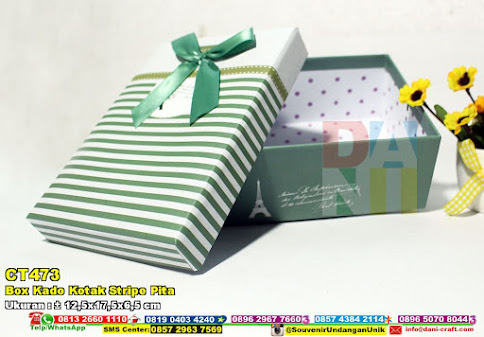 Box Kado Kotak Stripe Pita