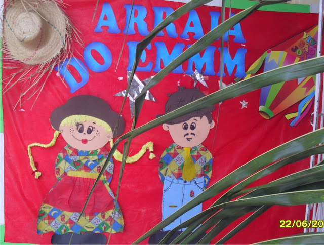 Mural Festas Juninas e Pirulito com Chapéu de Palha