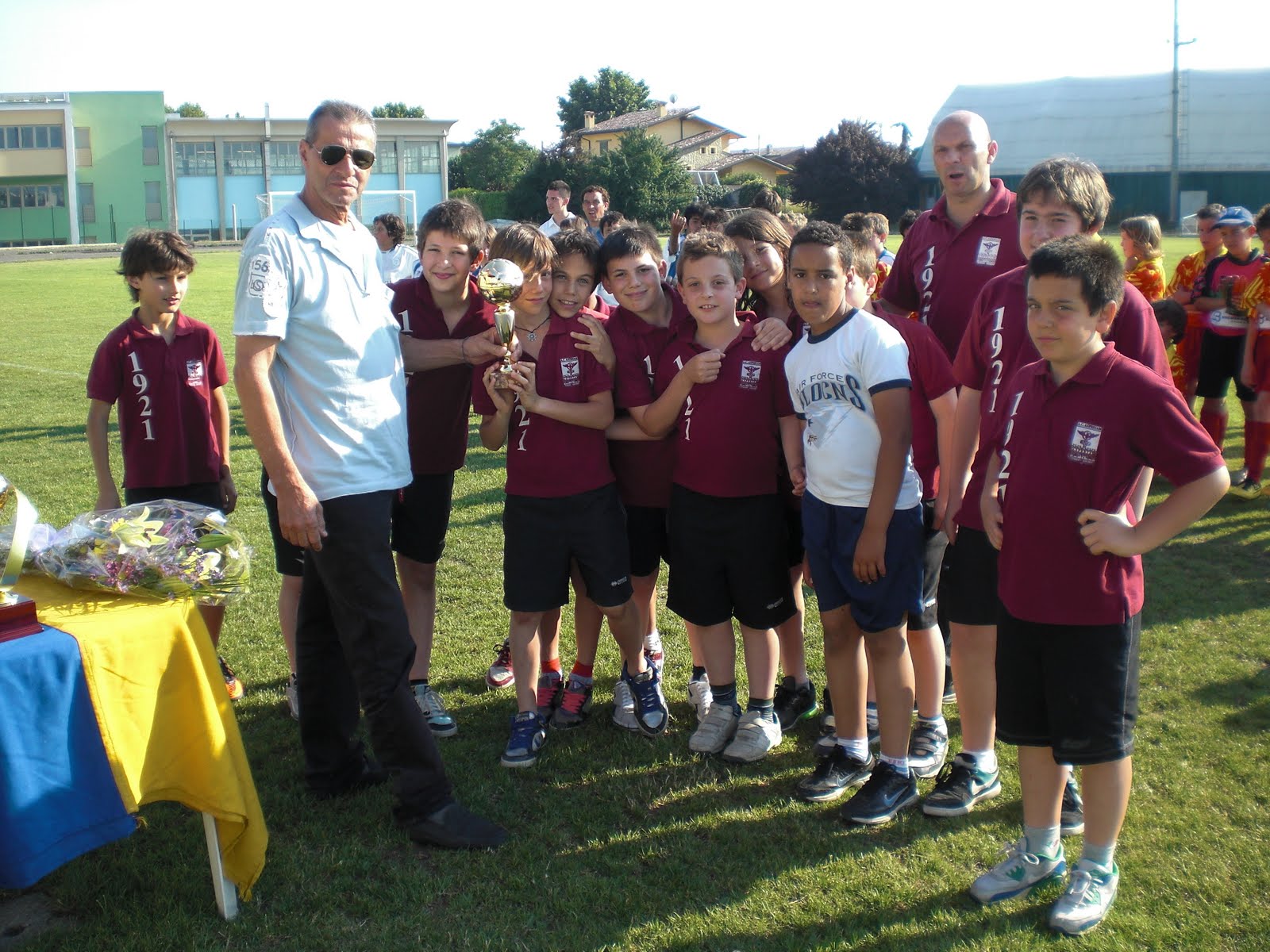 F C D SPORTING BREMBATESE 1953 Maggio 2011