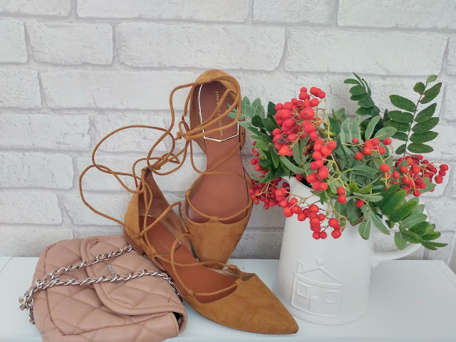 otherthsnpink.blog%2Bgarnitur%2Bcp.jpg