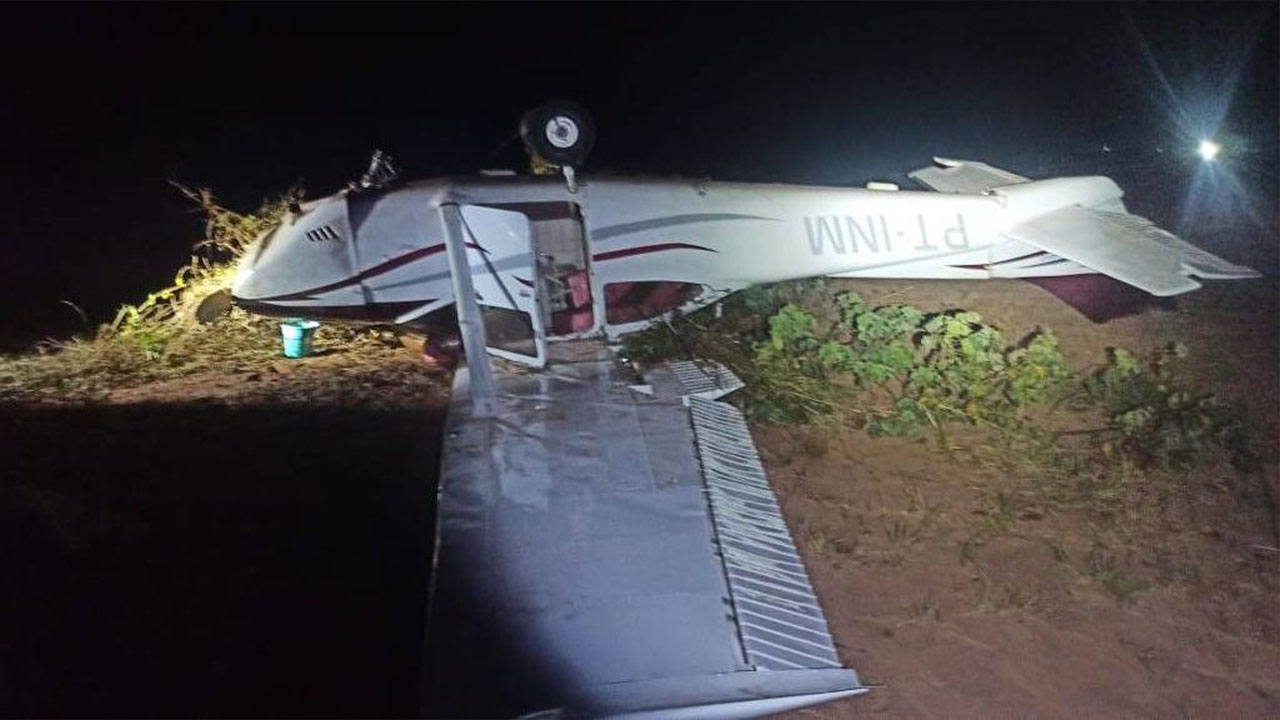 Caça da FAB abate avião com quase 300 kg de cocaína no Mato Grosso