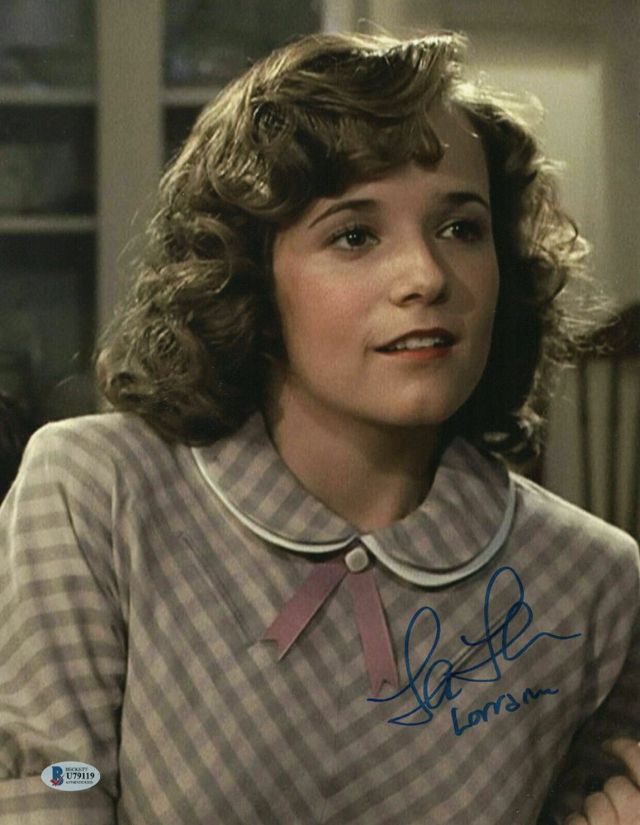 30 Gorgeous Portrait Photos of a Young Lea Thompson in the 1980s ~ Vintage Everyday