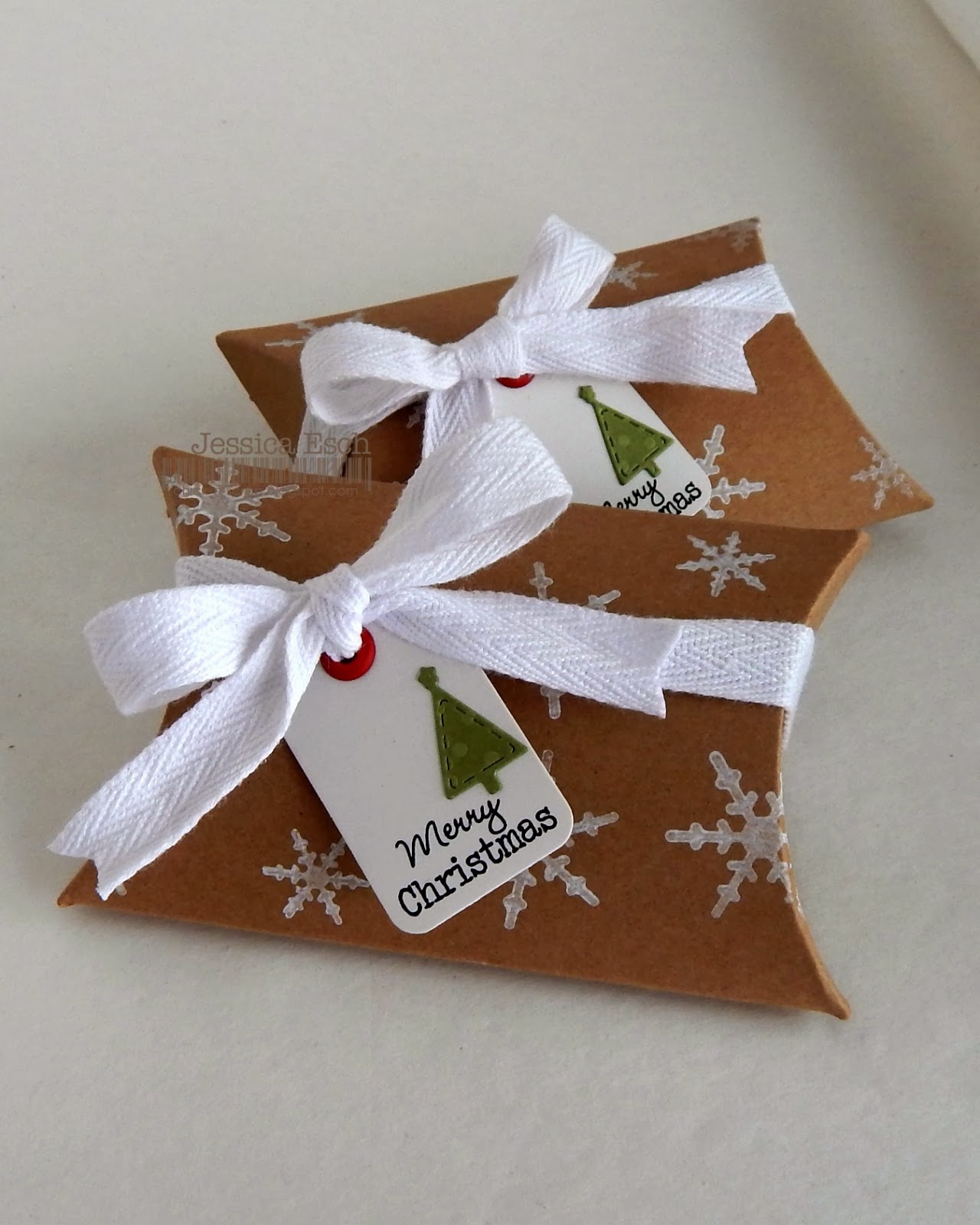 Chick-n-Scrap: Merry Christmas Pillow Boxes.....{TKJ #151}