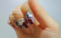 nail saranail checkered checked