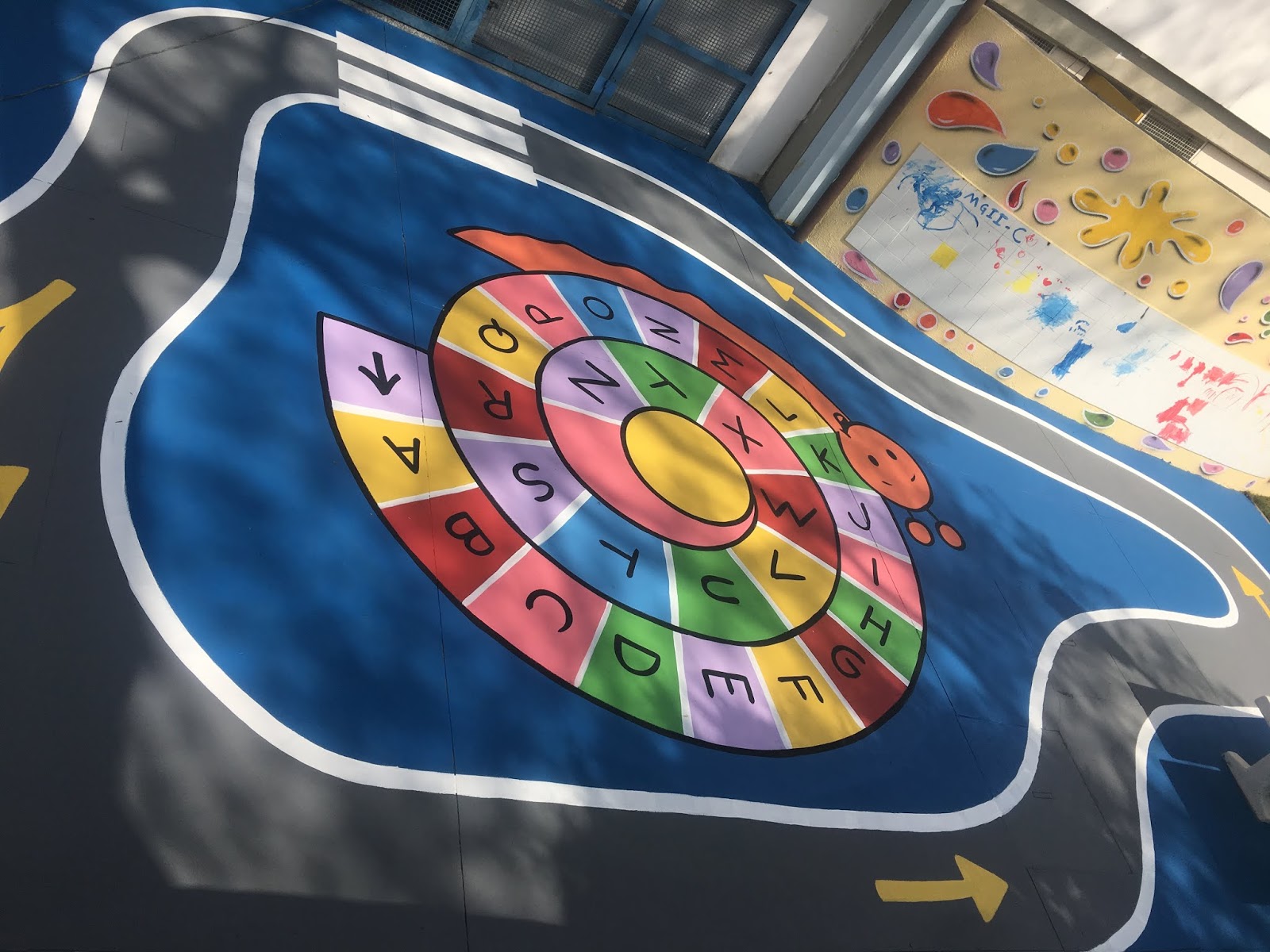 Pintura no piso - Circuito funcinal para crianças - Como fazer