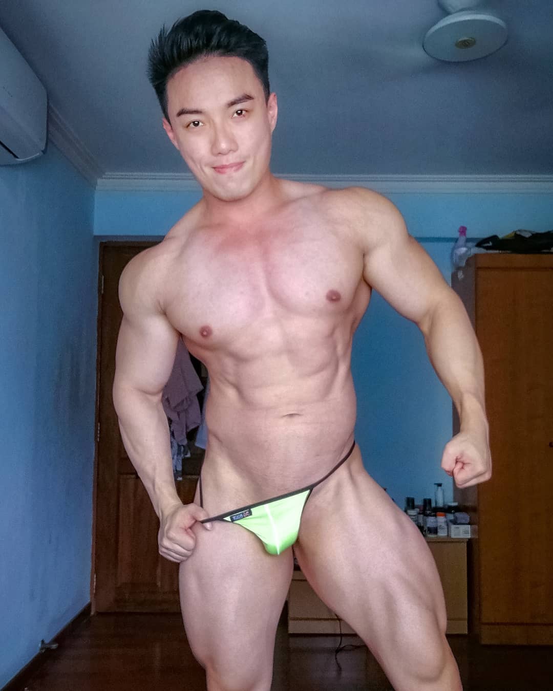 Benjamin%2BAnderson%2BSingapore%2BBodybuilder%2BAsian%2BMuscle%2B6.jpg