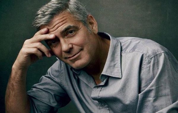 Masacre en escuela inspira a George Clooney a postularse para presidente