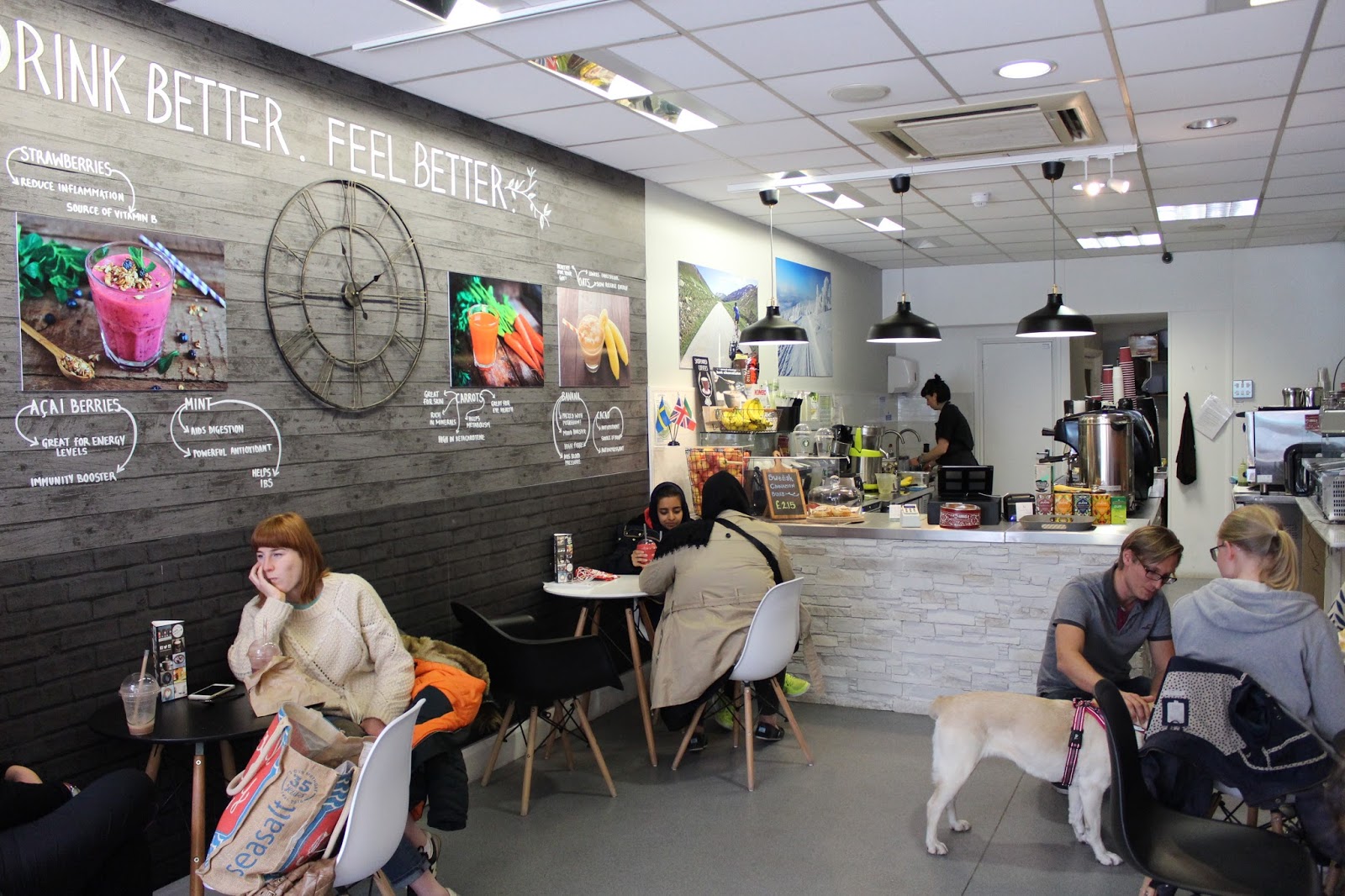 Beans and Greens Juice & Coffee Bar // BANDTEESLEATHERANDLACE