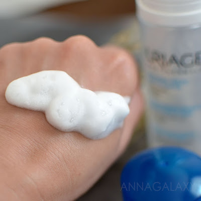 Комфортная пенка Uriage Cleansing Makeup Remover Foam