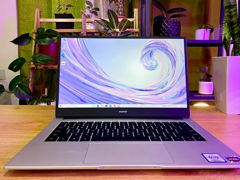 Huawei MateBook D14 Long Term Review - Display