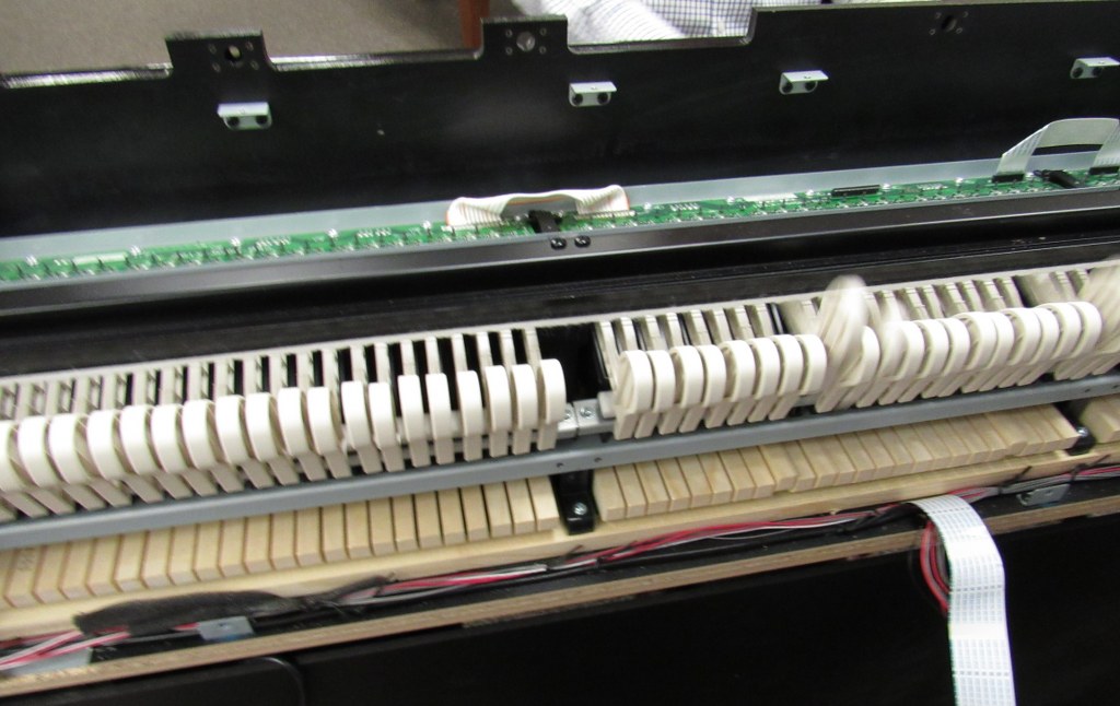 AZ PIANO REVIEWS DIGITAL PIANO KEY ACTIONS Which are BEST?