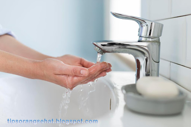 Putus Mata Rantai Covid-19 Dengan Mencuci Tangan Dengan Bersih