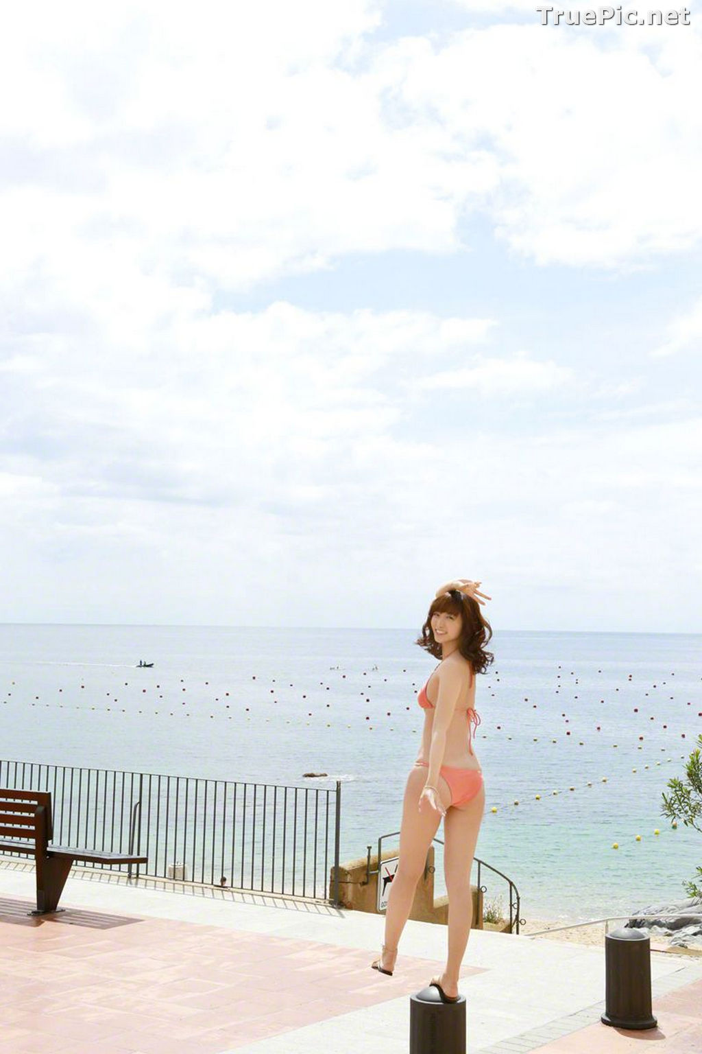 Image Wanibooks No.125 – Japanese Gravure Idol and Singer – Risa Yoshiki - TruePic.net - Picture-98