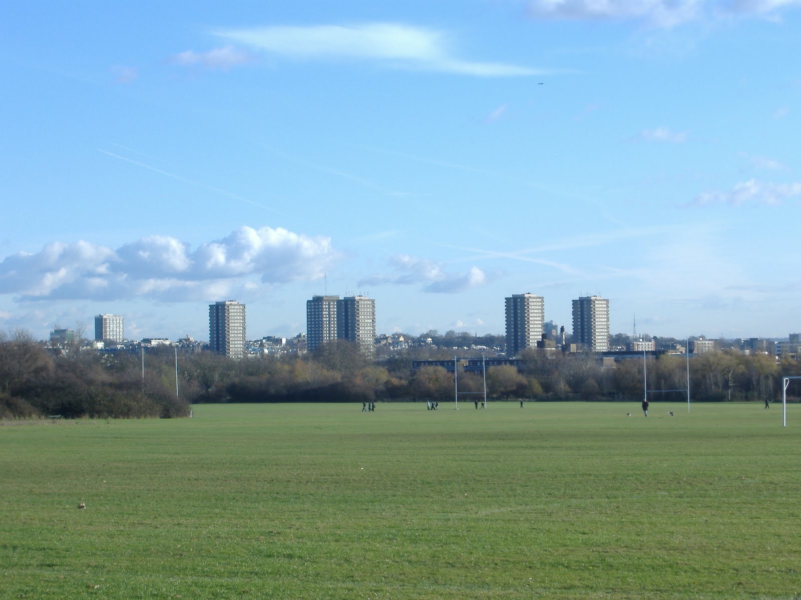 Shepherd's Bush Wormwood Scrubs (Weekly) 4 mile fun run