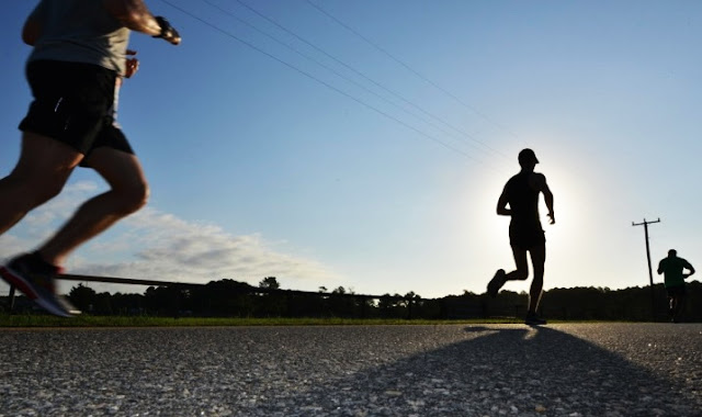 Perbedaan Jogging dan Lari Beserta Manfaatnya