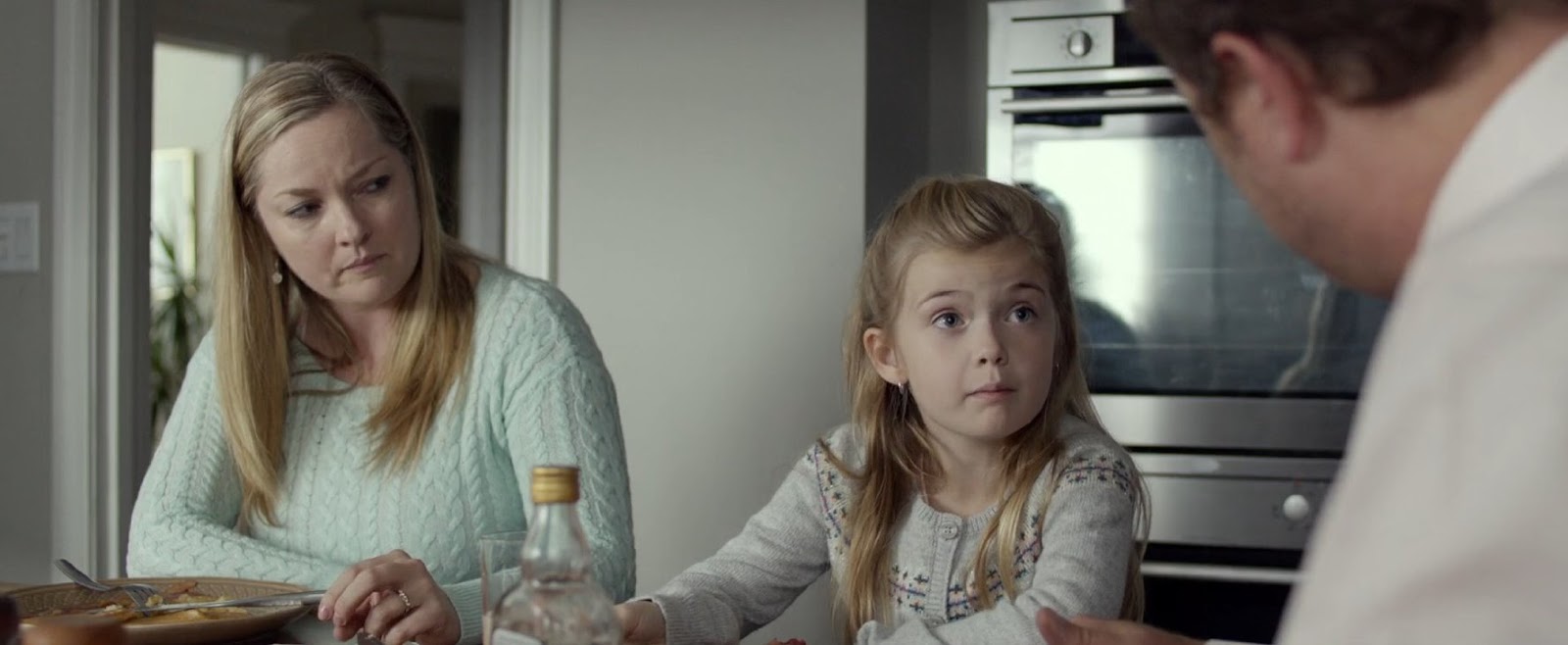 SHIMMER LAKE Trailer, Clip, Featurette, Images and Poster The