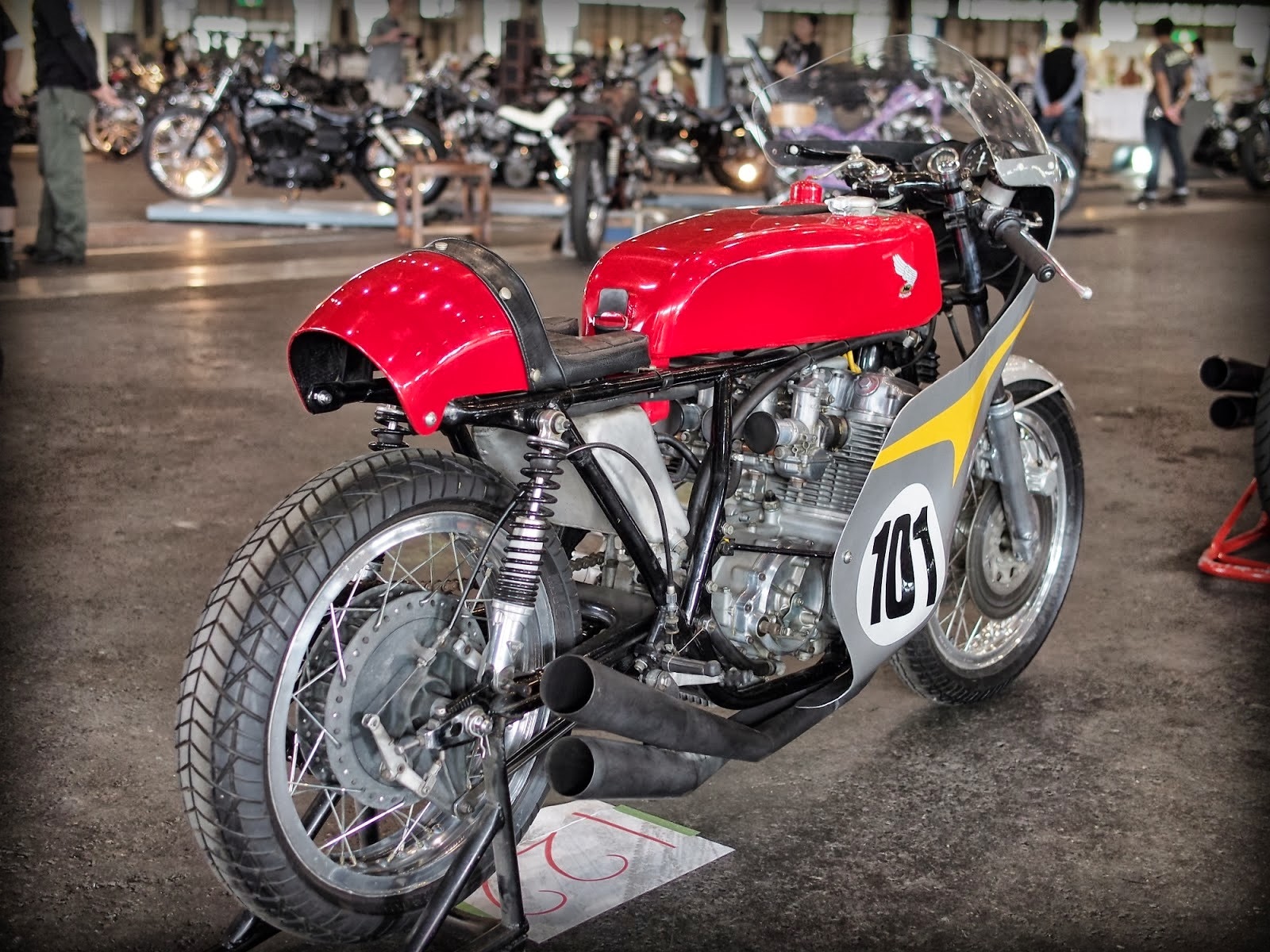 Bike Garage 4 Race Bike Garage For The Cheetah Speed