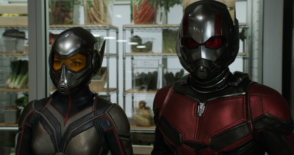  Ant-Man and the Wasp : Paul Rudd, Evangeline Lilly, Michael  PeÃ±a, Walton Goggins, Hannah John-Kamen, David Dastmalchian, Tip T.I.  Harris, Judy Greer, Bobby Cannavale, Randall Park, Abby Ryder Fortson,  Michelle Pfeiffer