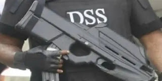 Duba abin da jami'an DSS suka yi bayan Mawaki ya zagi Annabi a Kano Duba abin da jami'an DSS suka yi bayan Mawaki ya zagi Annabi a Kano
