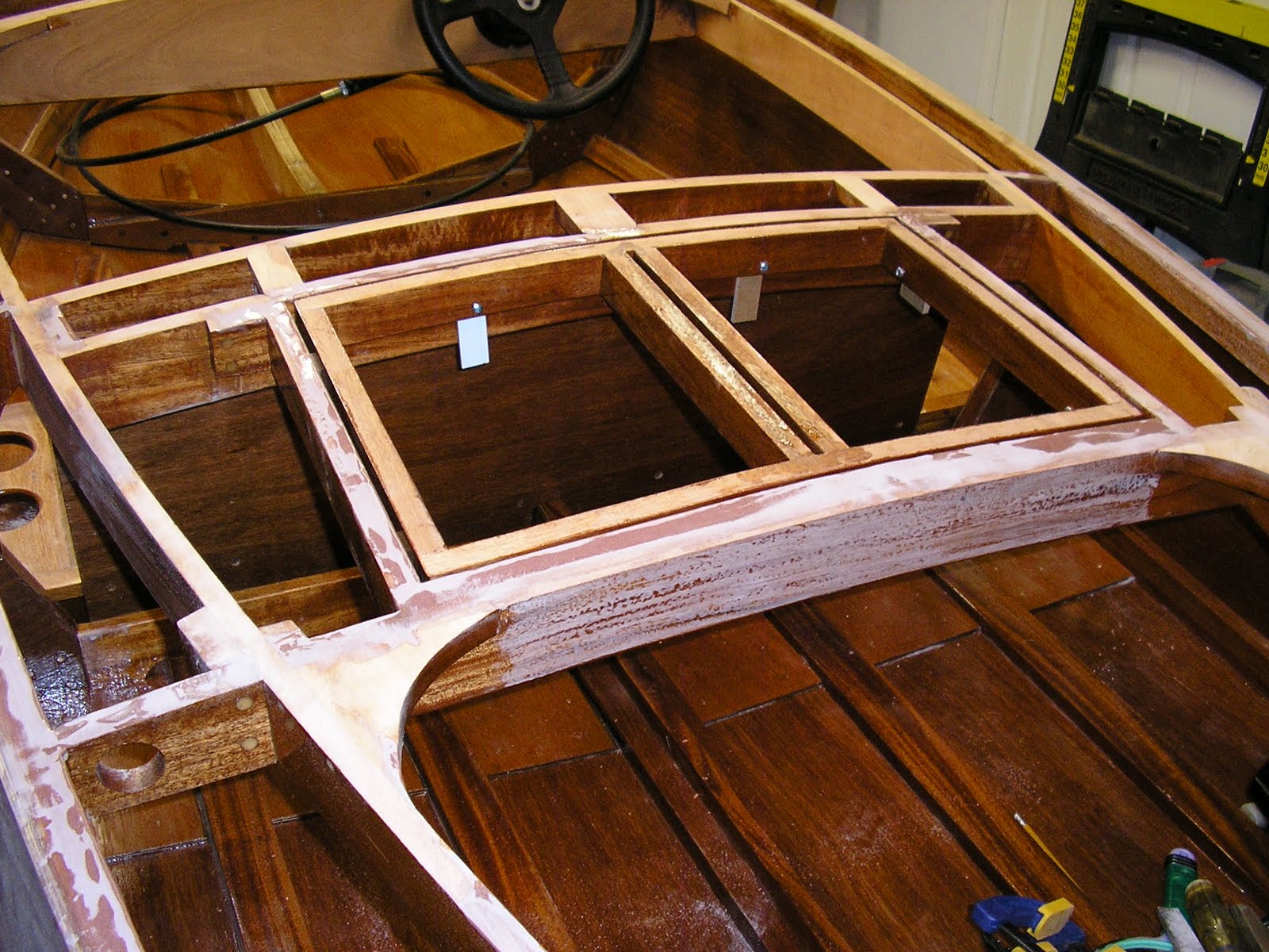 Build a boat hatch Here Farekal