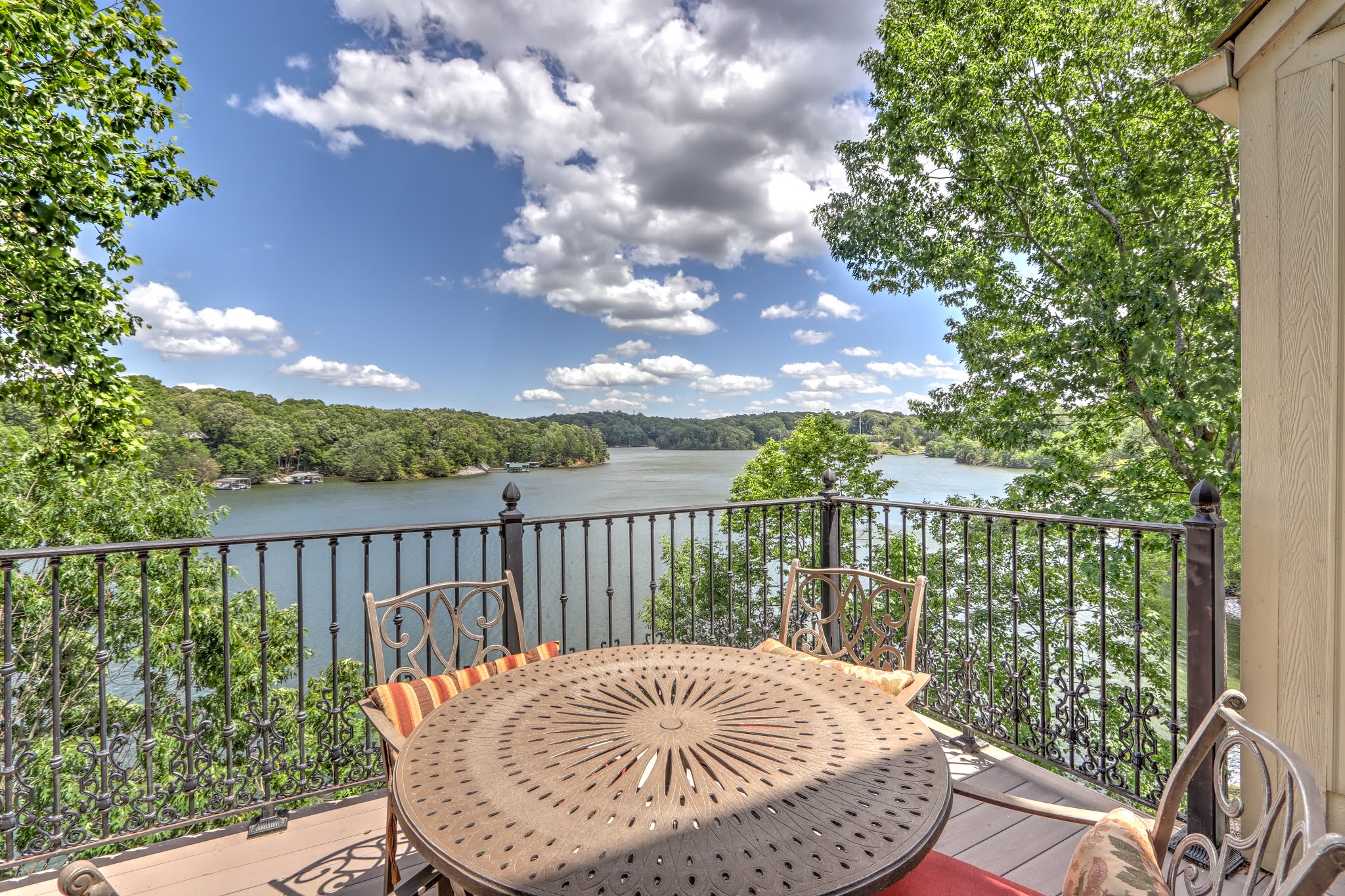 Lake Lanier Real Estate in a PandemicRecession