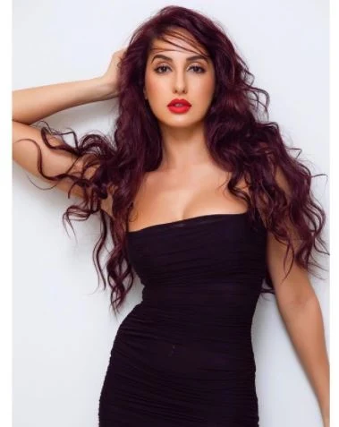 Nora Fatehi Hot And Sexy Images | Nora Fatehi HD Wallpapers