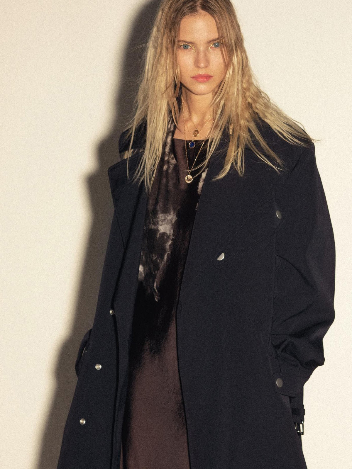 39 Lolas: Sasha Luss by Hans Feurer for Numéro France n.210 February 2020